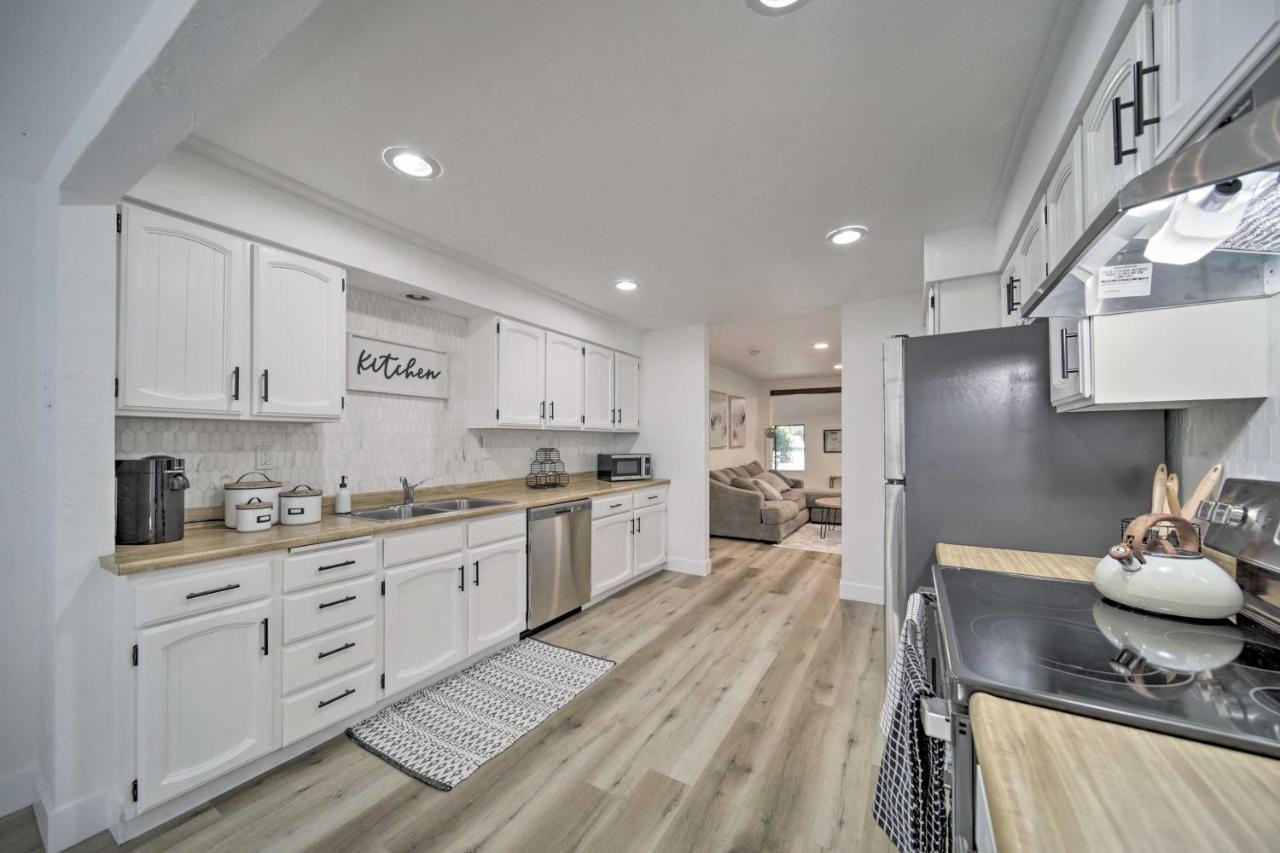 Bright And Airy Liberty Lake Abode With Backyard! Kültér fotó