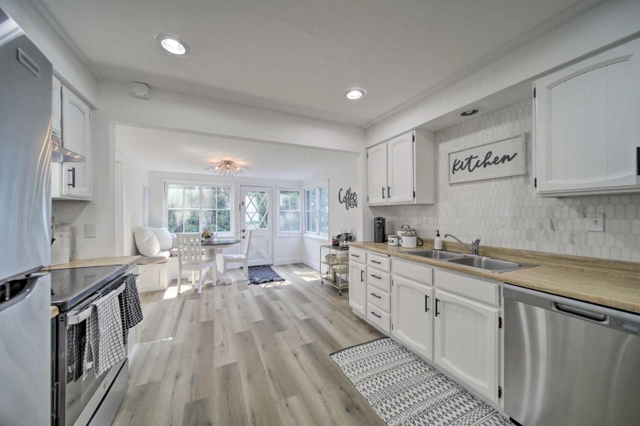 Bright And Airy Liberty Lake Abode With Backyard! Kültér fotó