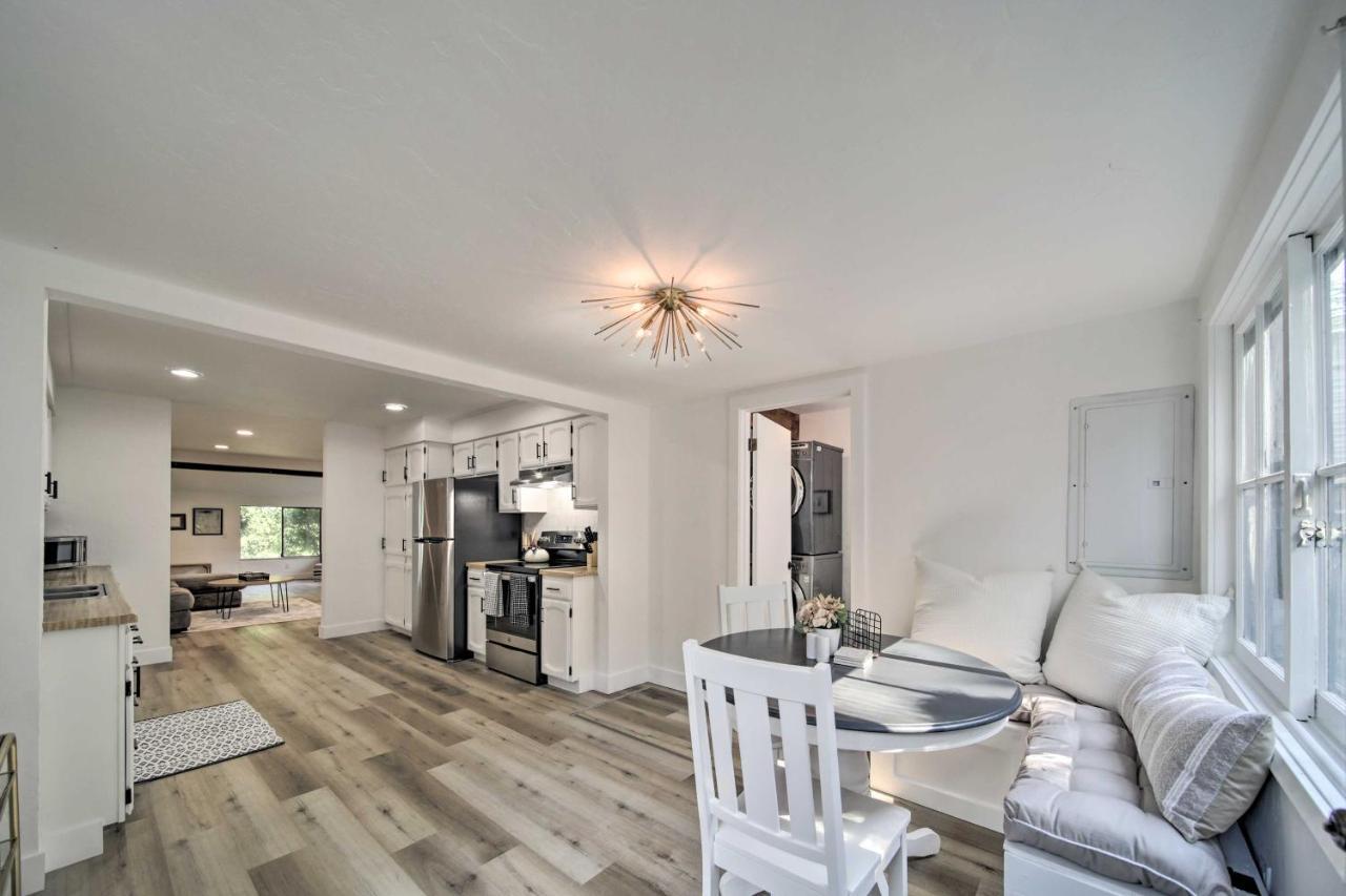 Bright And Airy Liberty Lake Abode With Backyard! Kültér fotó