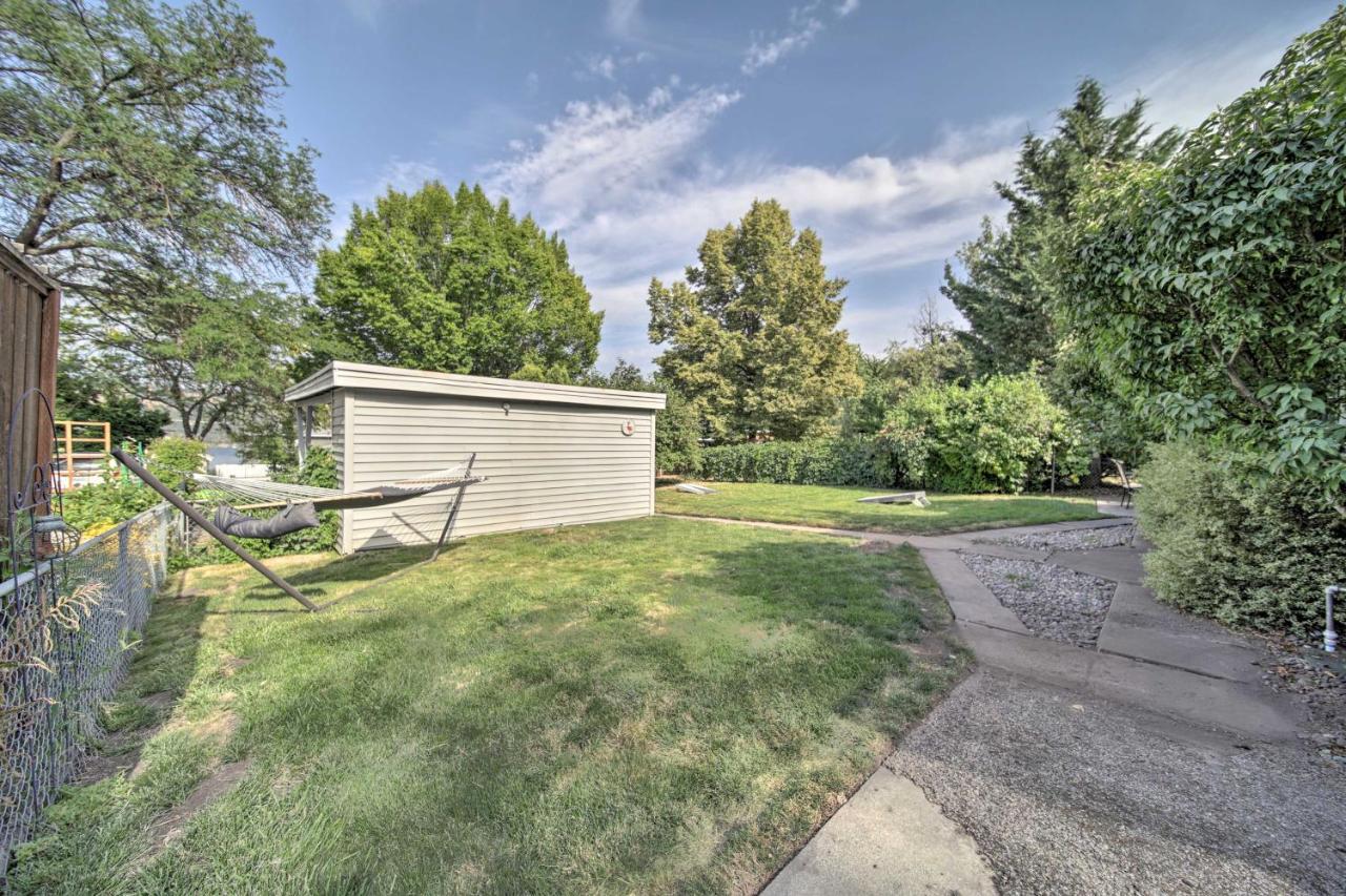 Bright And Airy Liberty Lake Abode With Backyard! Kültér fotó